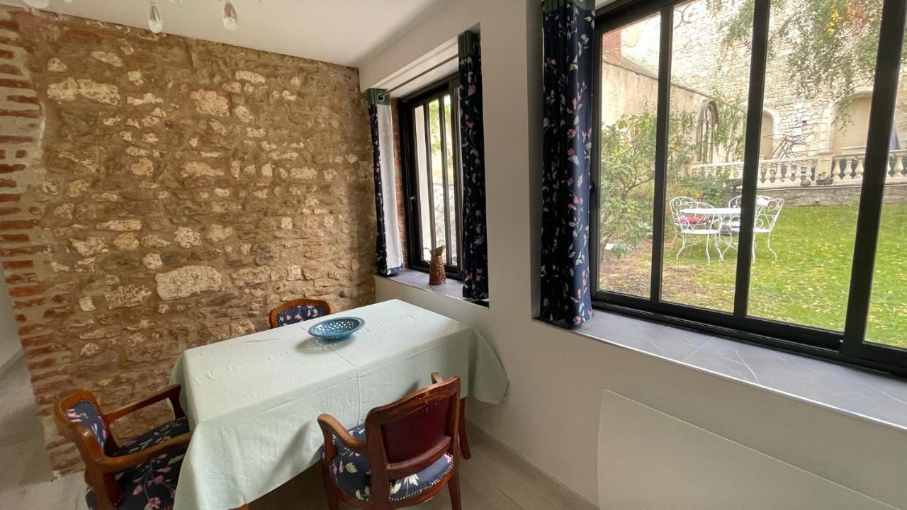 Au Puits De L'Abbaye Διαμέρισμα Μπουρζ Εξωτερικό φωτογραφία