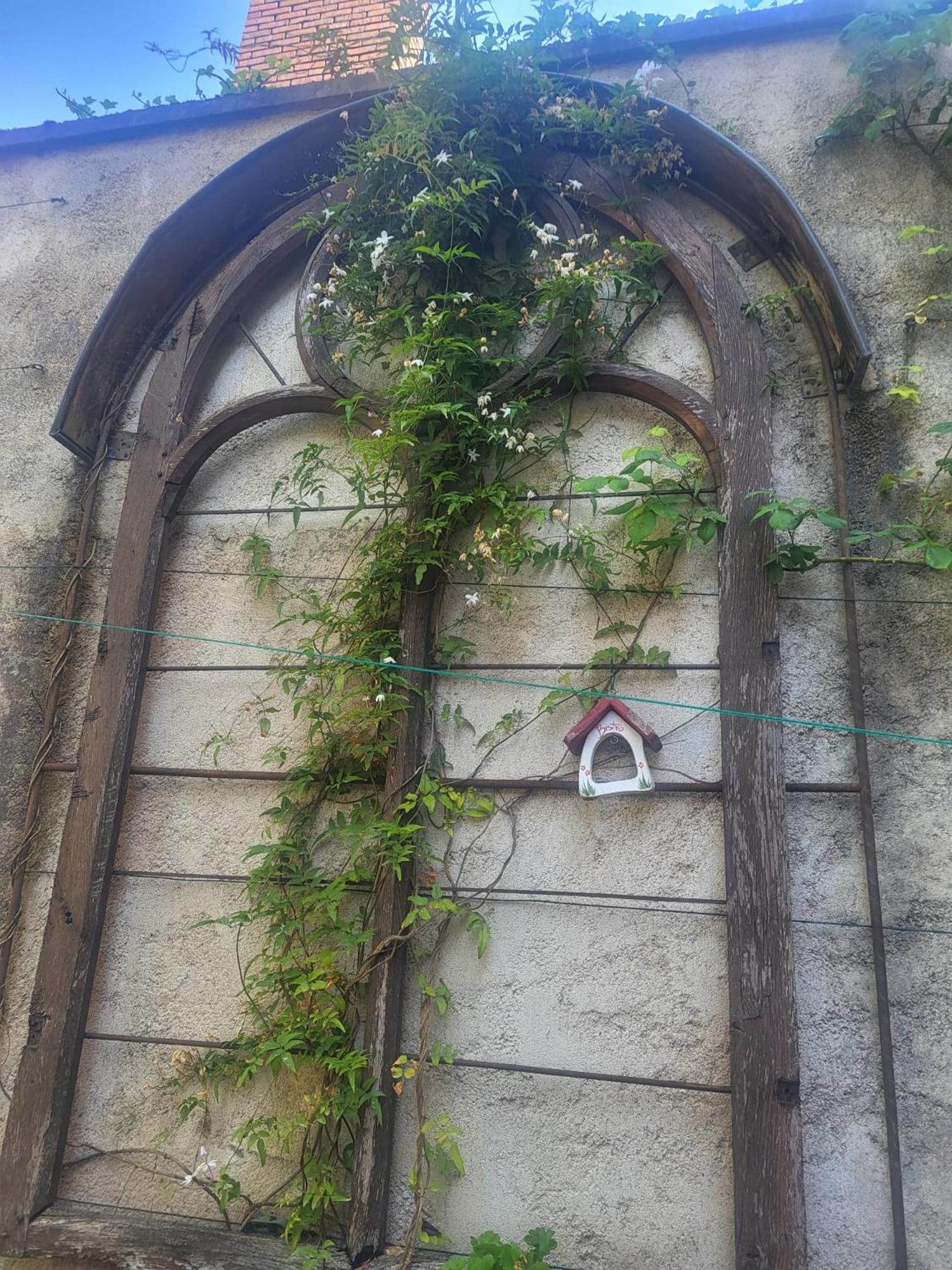 Au Puits De L'Abbaye Διαμέρισμα Μπουρζ Εξωτερικό φωτογραφία